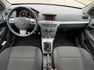 Opel Astra 2007