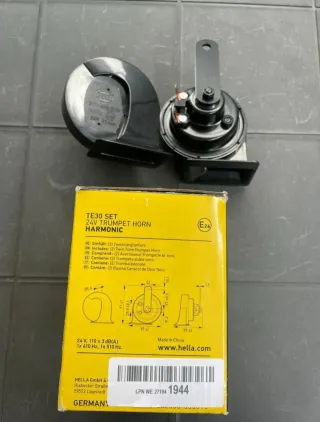 Bocinas Hella TE30 Set 24V Doble Tono