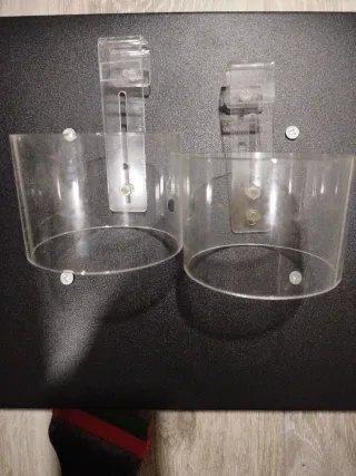 Parideras y comederos para peces