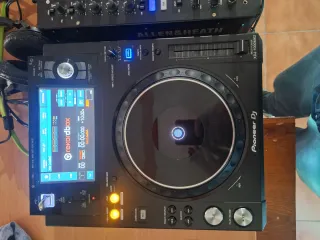 Pioneer XDJ-1000MK2 Reproductor DJ mas mesa