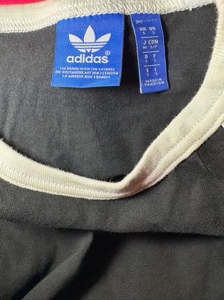 Felpa Adidas nera con strisce bianche