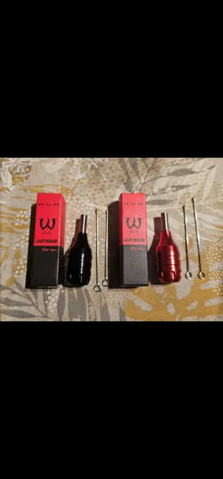 Grip para Cartuchos AVA - Negro y Rojo