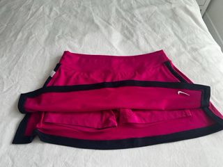 Falda deportiva Nike fucsia