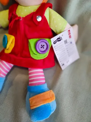 Muñeca de trapo para estimulación psicomotriz