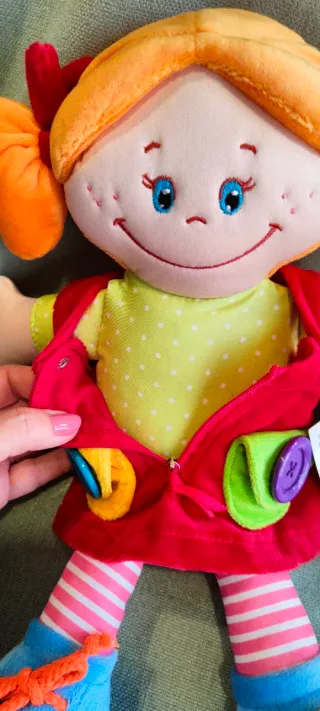 Muñeca de trapo para estimulación psicomotriz
