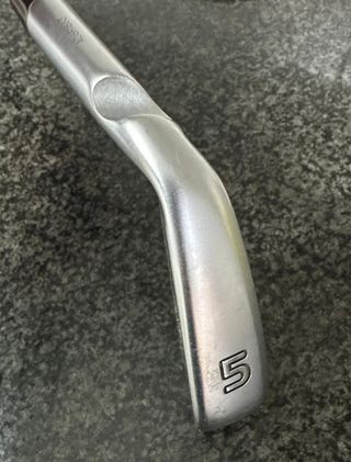 Hierro 5 Ping i525 Forjado Punto Verde