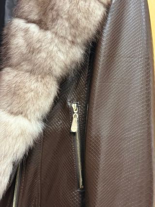 Cazadora Messina Piel Marrón con Cuello Pelo