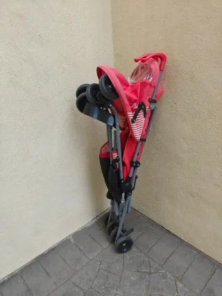 Silla de paseo Chicco roja ligera plegable