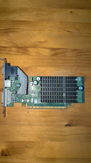 ATI Radeon X550 Tarjeta Gráfica