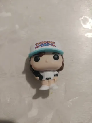 Funko Pop Dustin Thinking Cap