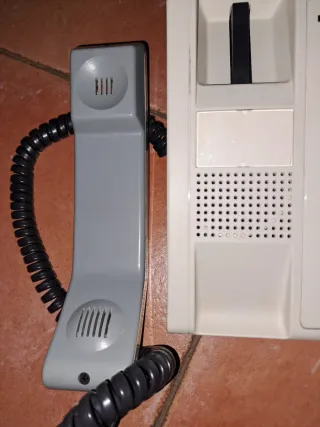 Teléfono Alcatel Beige