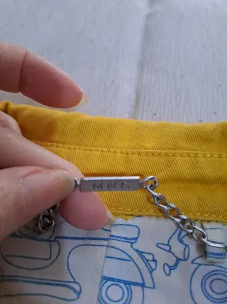 Lote, trenchs ,pantalones, camiseta