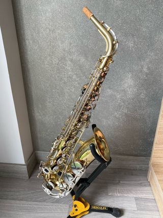 Saxofón Alto Yamaha YAS25