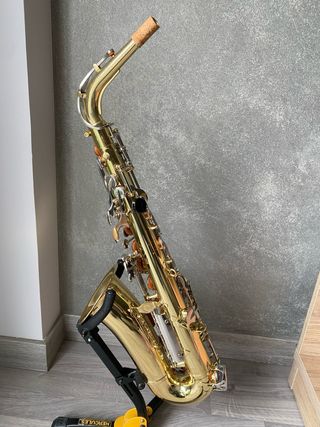 Saxofón Alto Yamaha YAS25