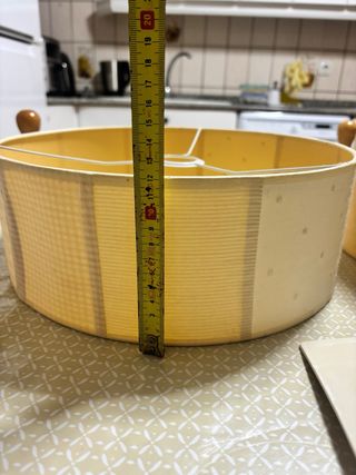 Lámpara de techo tela beige. Perfecto estado