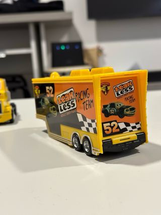 Disney Cars Leak Less Caminhão e Carro