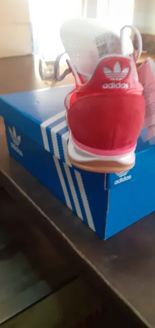 Zapatillas Adidas sin estrenar
