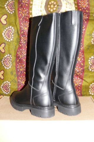Aurora Botas Vegan Cano Alto Pretas