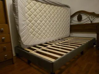 Vendo base y colchón viscoelástico