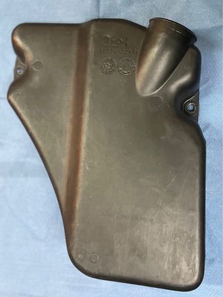 Depósito limpiaparabrisas trasero Peugeot 205