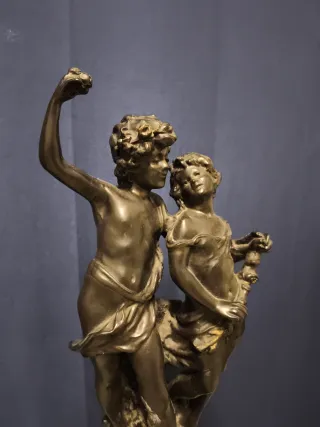 Escultura Auguste Moreau