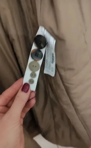 Gabardina Beige con Cuello de Pelo