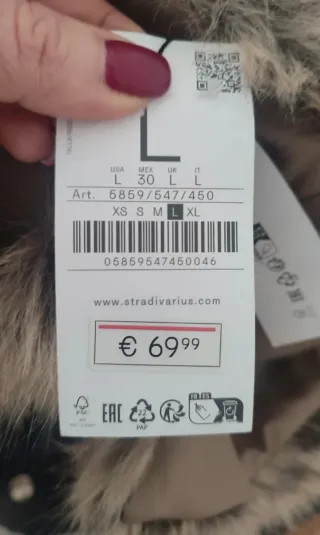 Gabardina Beige con Cuello de Pelo