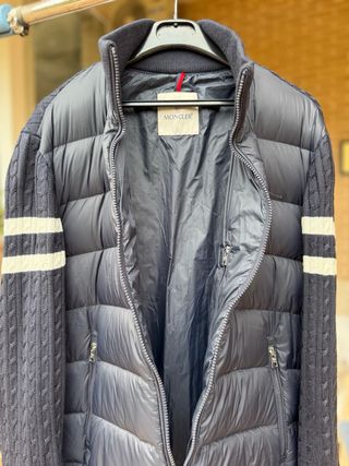 Chaqueta Moncler Azul Talla XL. Nueva a estrenar.