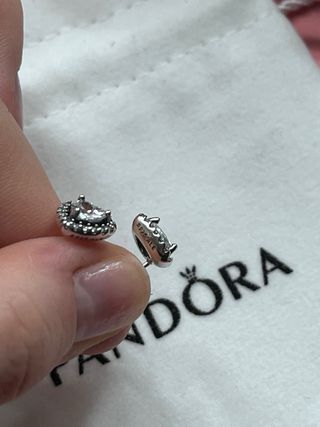 Pendientes de corazón plateado Pandora