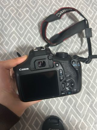 Camara relfex Canon EOS 1300D