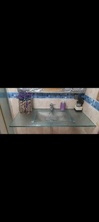 Lavabo de cristal transparente