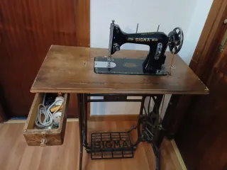 Máquina de coser antigua Sigma