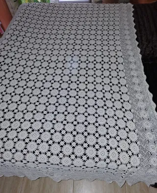 Antigua colcha blanca de hilo 265x160cm