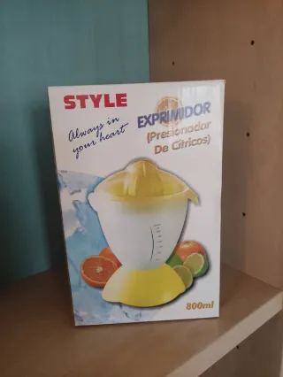 Exprimidor eléctrico nuevo