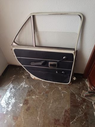 Puerta trasera izquierda Austin Victoria