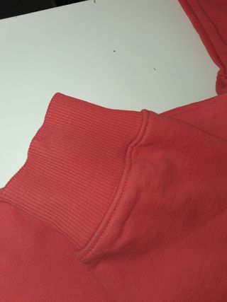 Sudadera gruesa roja Zara para Niño solo inpost
