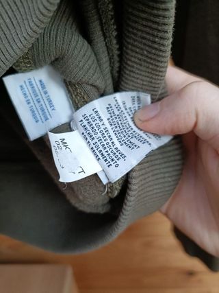 Sudadera Tommy Hilfiger Color Verde Talla XS.