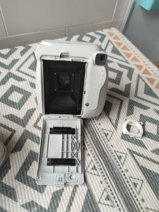 Cámara Fujifilm Instax Mini 9 Blanca