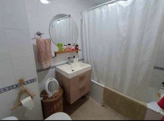 HABITACIÓN AMUEBLADA en casa adosada Coria del Rio