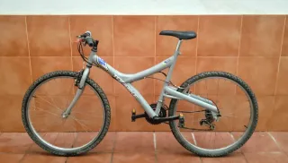 Bicicleta montaña (manillar roto)