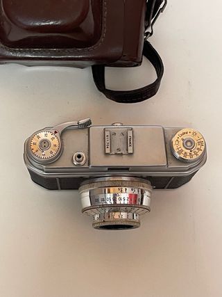 Cámara FOCA SPORT I con funda de cuero