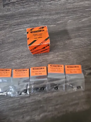 Juego 2 pinzas toma corriente Ibertren N