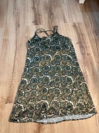 vestido corto estampado paisley talla M
