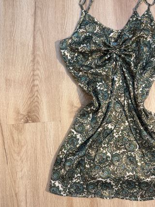 vestido corto estampado paisley talla M