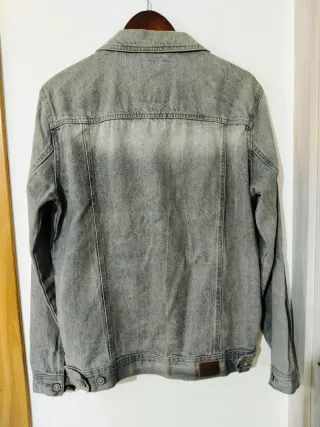 Cazadora vaquera Springfield. Talla M.