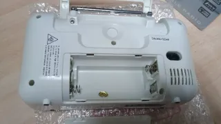 Radio Portátil Muse M-06 SW FM/MW