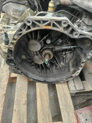 Caja de cambios Renault Trafic 2.5