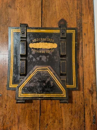 Prensa de copiar antigua