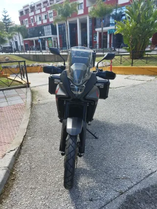 Honda Transalp 750 Negra. Precio sin maletas/herra