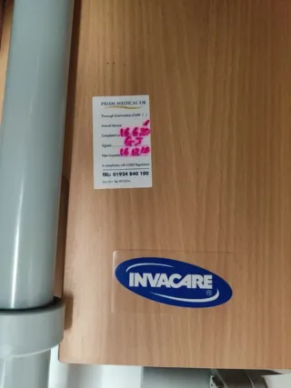 Cama articulada para personas mayores